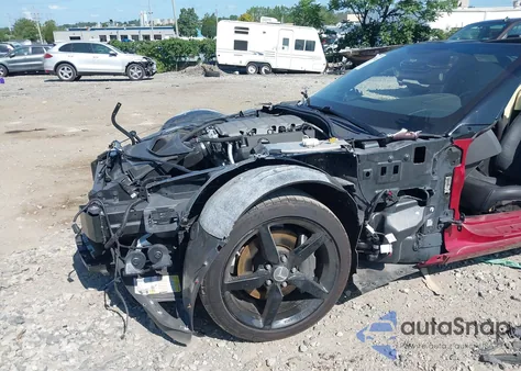 2014 Chevrolet Corvette z USA, uszkodzony, nr VIN 1G1YB2D73E5115954